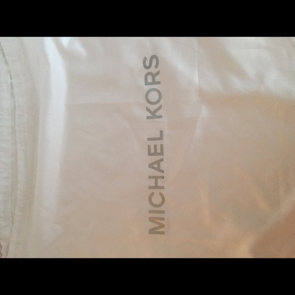 🎉Like new Michael Kors tan tote purse - Picture 6 of 6